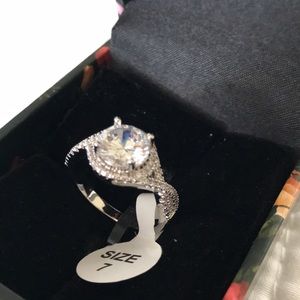 Peermont Jewelry ring size 7